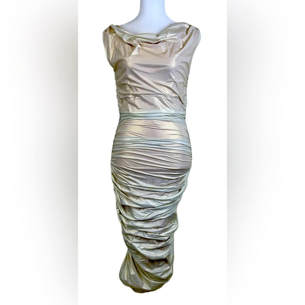LE PETITE ROBE DI CHIARA BONI COUTURE EVENING DRESS IN GOLDEN CHIFFON